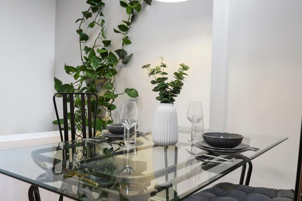 Appartamento Cozy Private 1-bedroom Short Term & Flexible Renting Hoxton With Free Wifi Londra