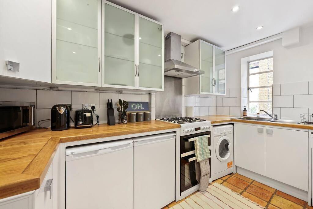 Cozy Private 1-bedroom Short Term & Flexible Renting Hoxton With Free Wifi Appartamento