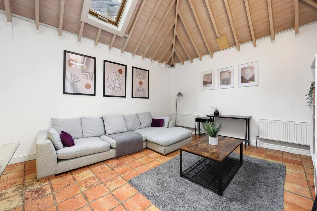Cozy Private 1-bedroom Short Term & Flexible Renting Hoxton With Free Wifi Appartamento *